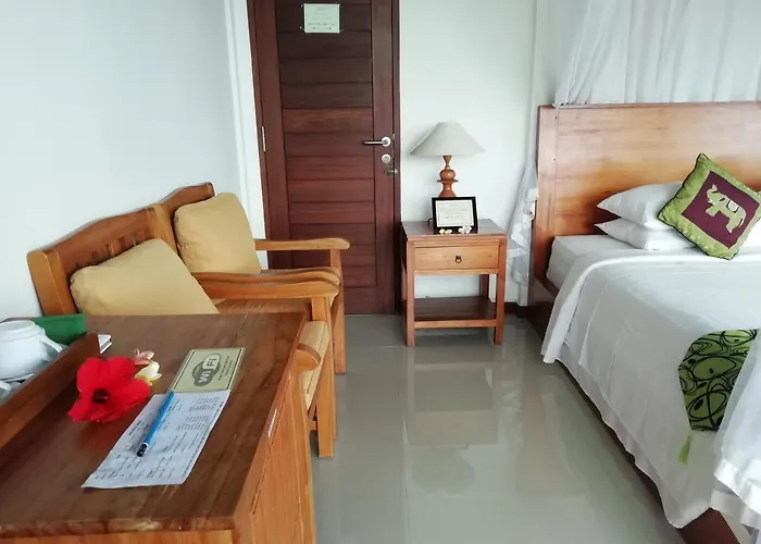 Pondok Tropical 3 Bed & Breakfast Ubud