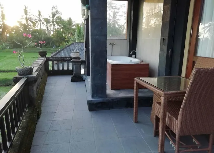 Pondok Tropical 3 2*